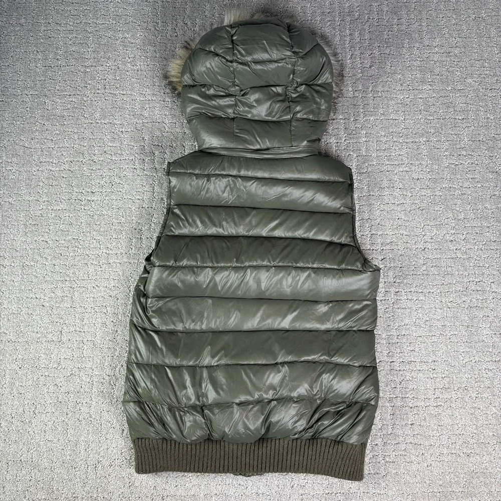 American Eagle Outfitters Duck Down Quilted Puffer Vest Green Zip Up Hood Small